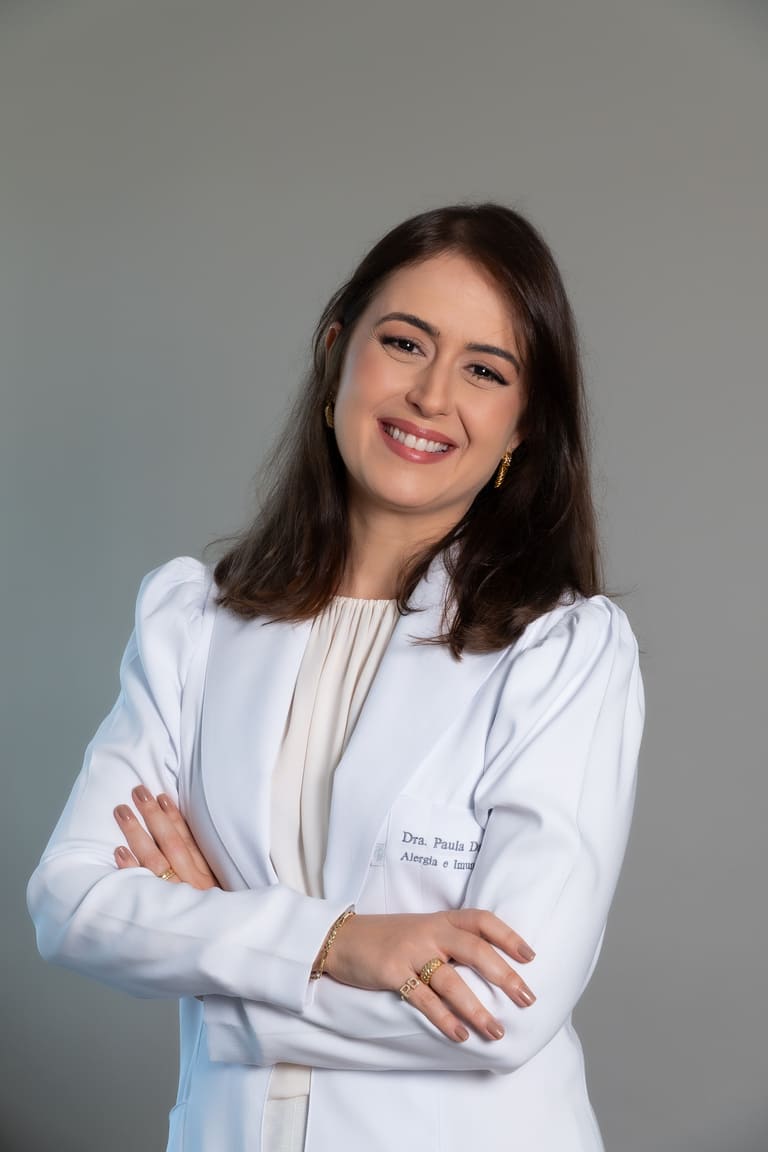 Dra Paula Dantas